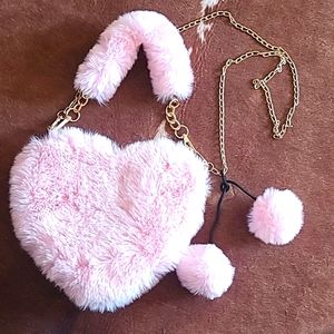 ⭐ $5 ⭐Y2K Barbiecore Fuzzy Pink Heart Handbag/Shoulder Bag